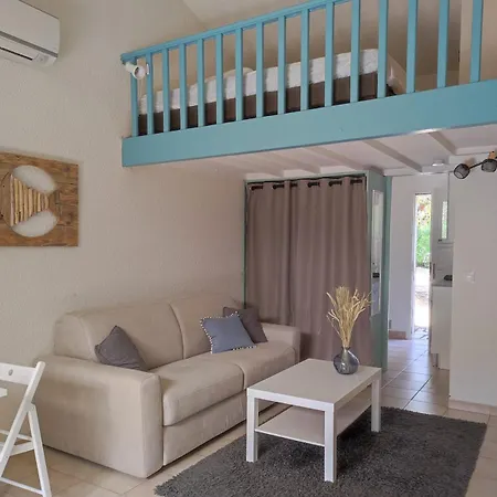 Apartment 24m2 - Parking - Clim - Piscine - 50m Roquebrune-sur-Argens